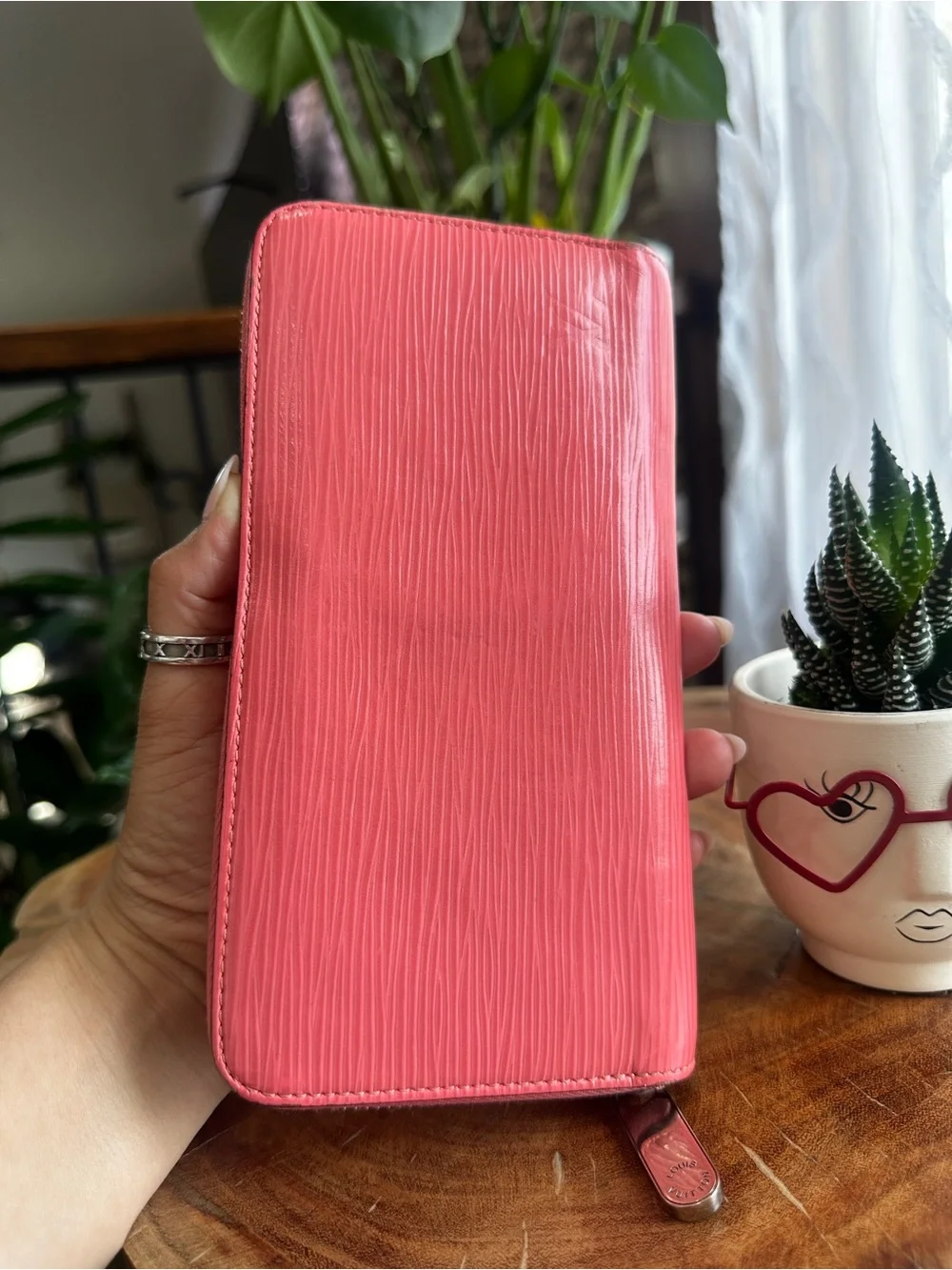 Louis Vuitton Pink Textured Zip Around Wallet - Picture 11 of 13
